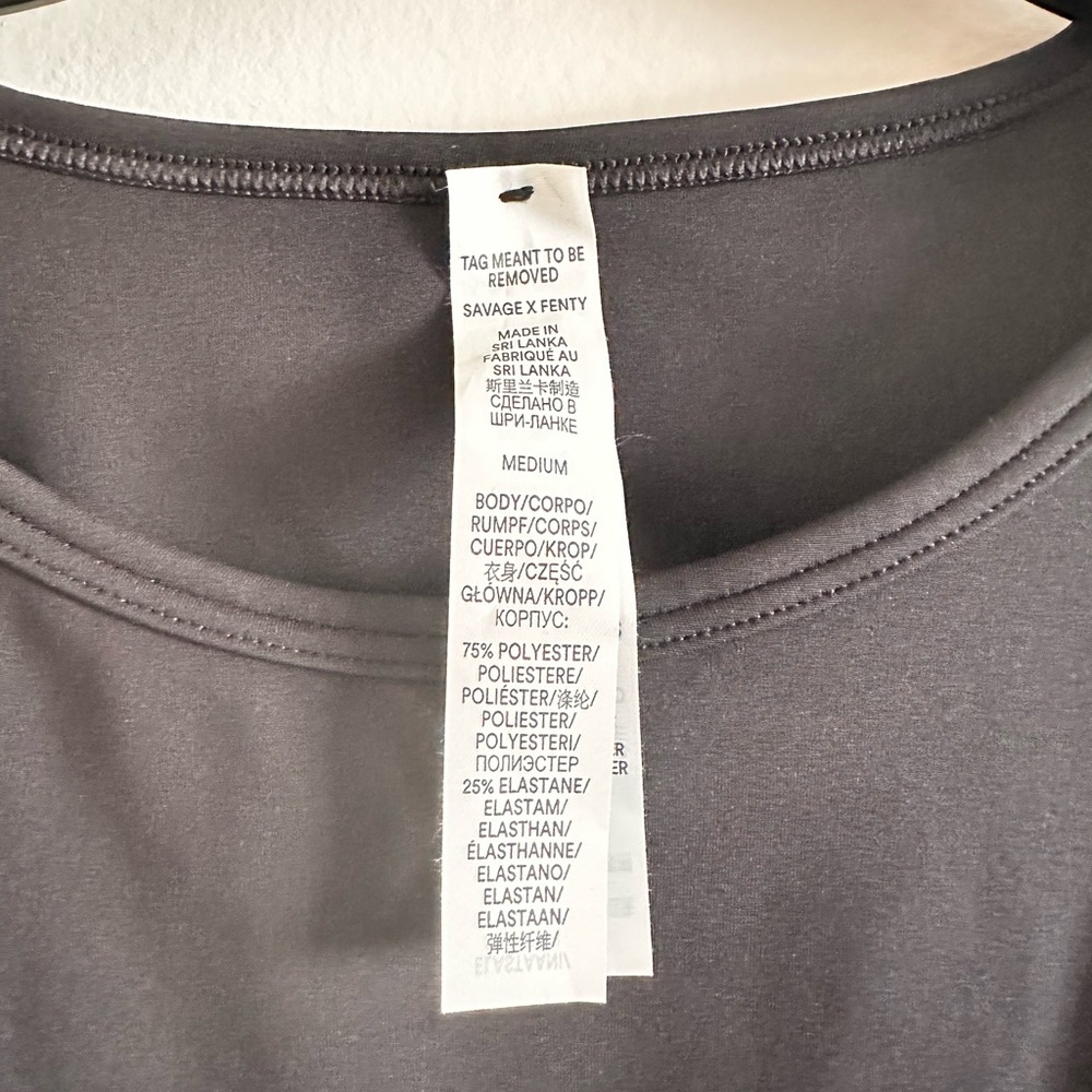 Savage X Fenty Black Cutout Crop Top Brand New - Picture 3 of 4
